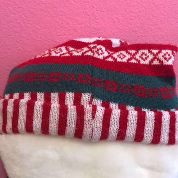 Snowman pillow with Santa clause cap - Picture 5 of 5